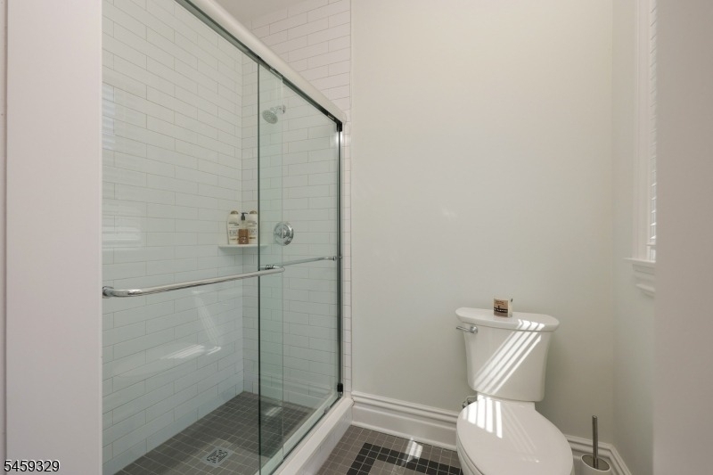 321 Elm Street, Unit A - Photo 26