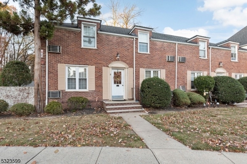 12 B Parkway Village - Photo 1