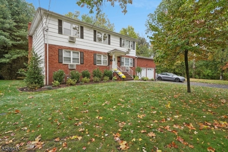 52 Dunlap St - Photo 0