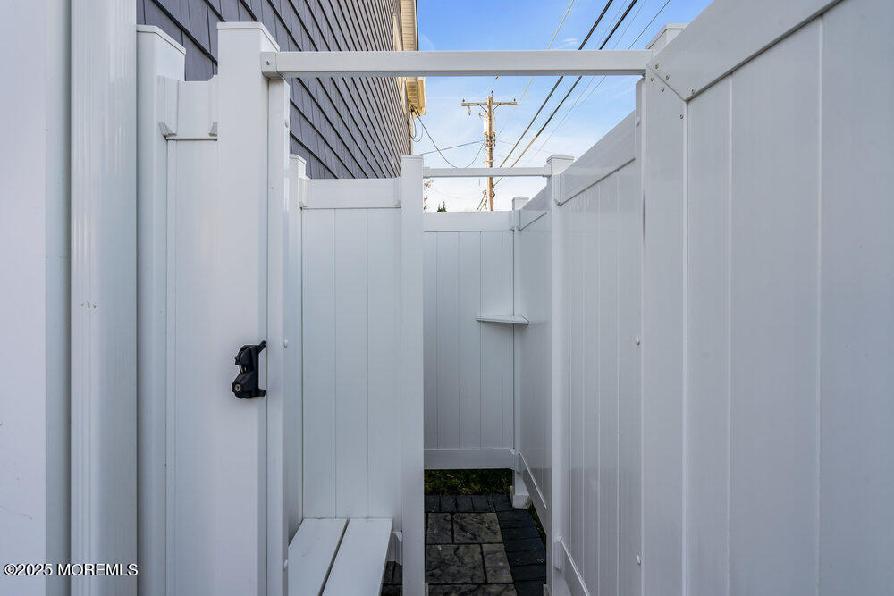 102 4th Avenue - Photo 33