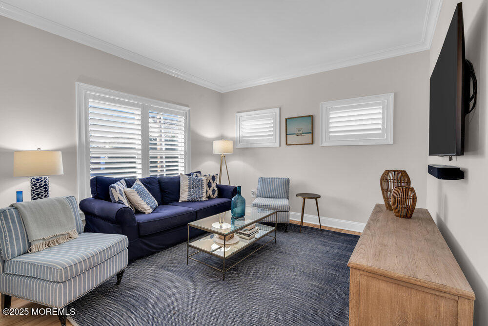 102 4th Avenue - Photo 8