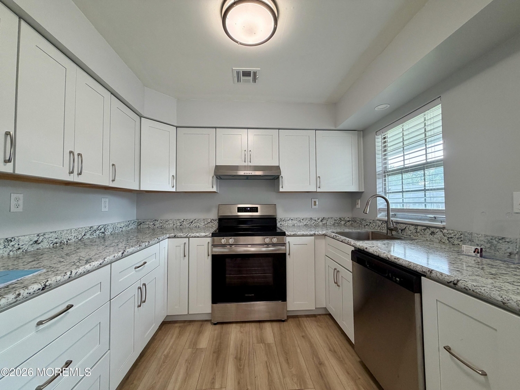 866c Inverness Court - Photo 2