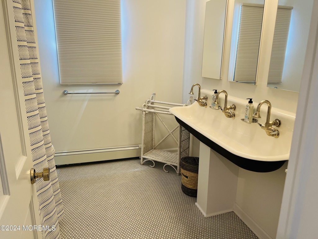 2122 Edgewood Place - Photo 11