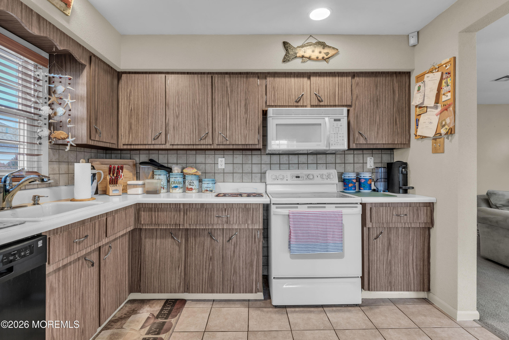 126 Royal Drive - Photo 11