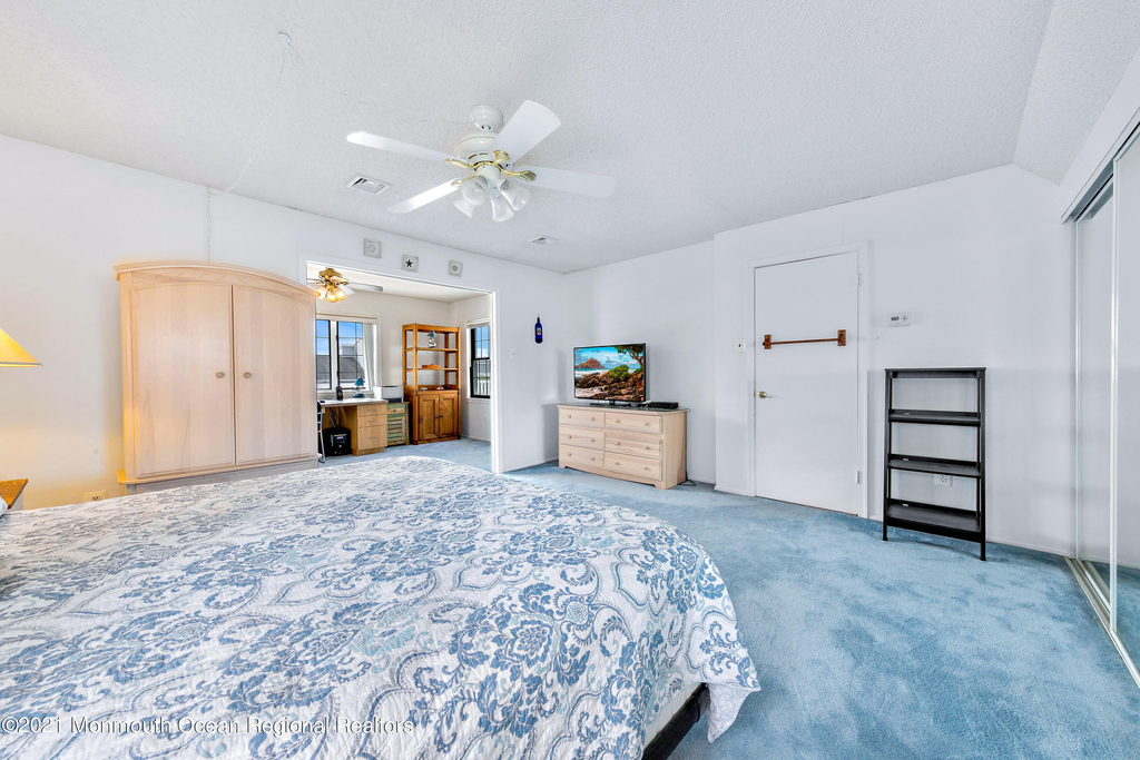 31 Peggy Lane - Photo 20