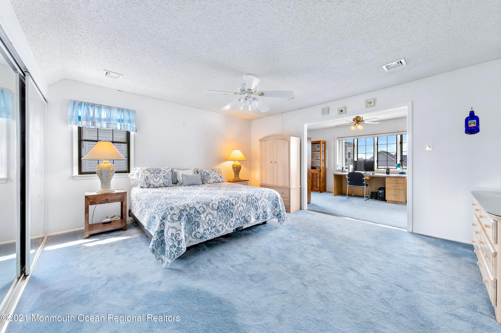 31 Peggy Lane - Photo 19