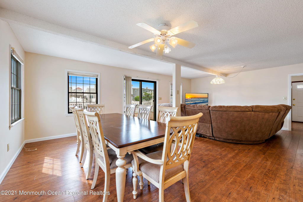 31 Peggy Lane - Photo 8