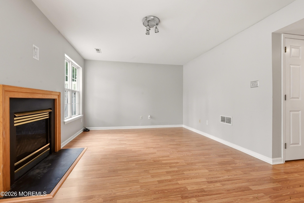 5 Alexandra Court - Photo 3