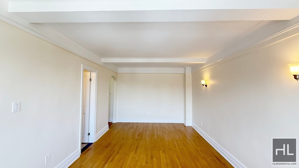 Christopher Street - Photo 1