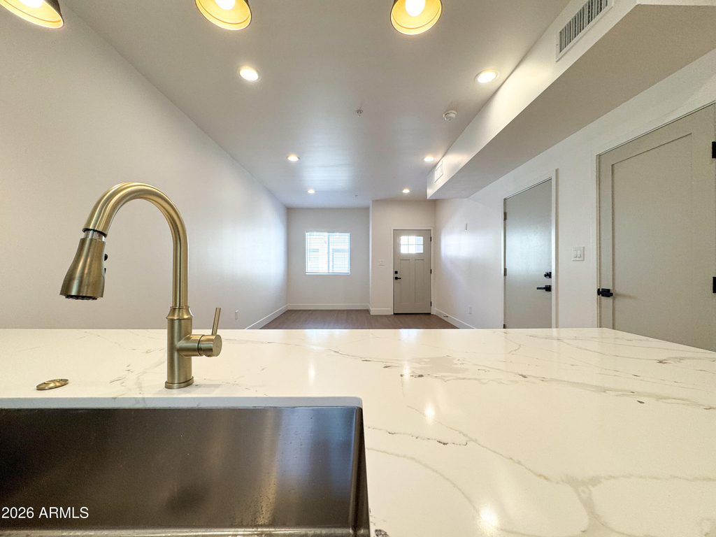 185 Sugarloaf Street - Photo 21
