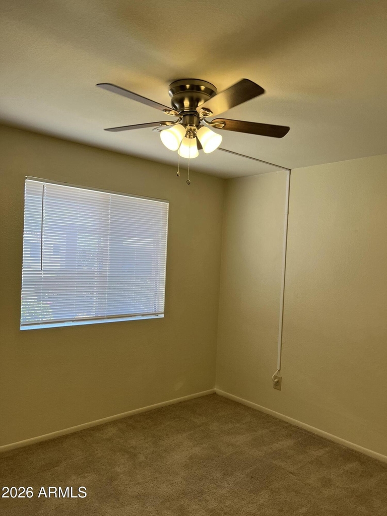 507 E Colgate Drive - Photo 11