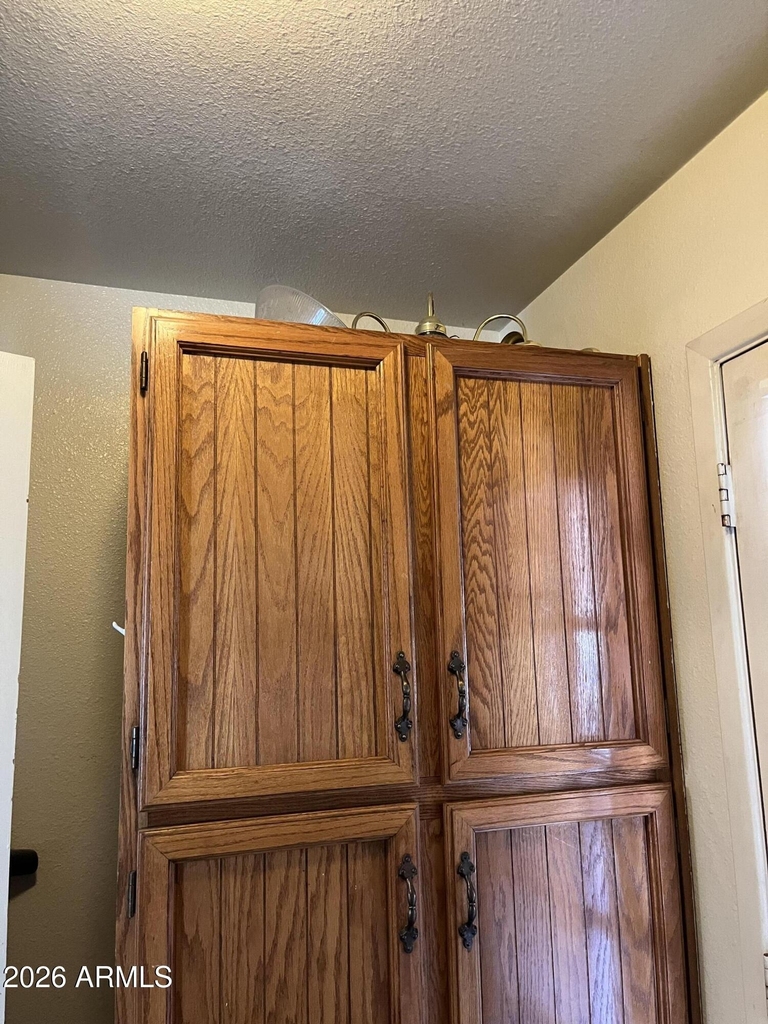 507 E Colgate Drive - Photo 3