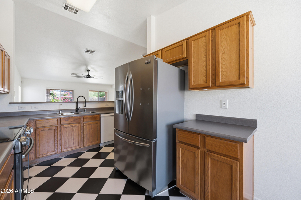 10469 W Granada Road - Photo 9
