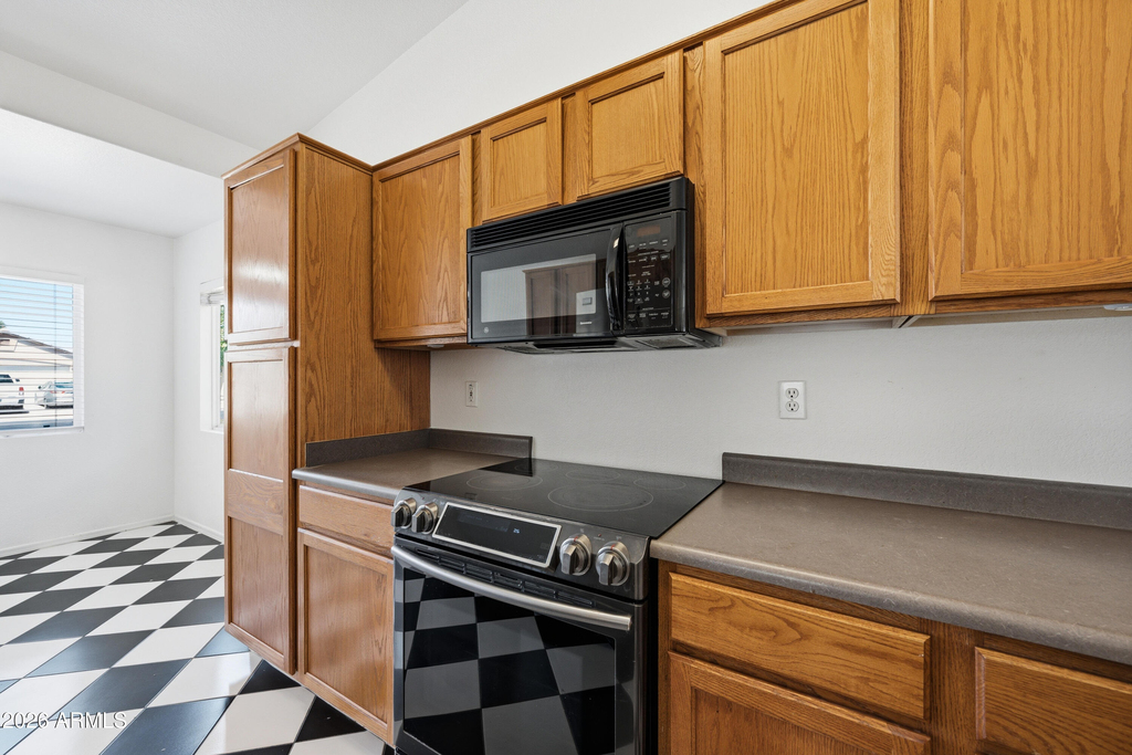 10469 W Granada Road - Photo 8