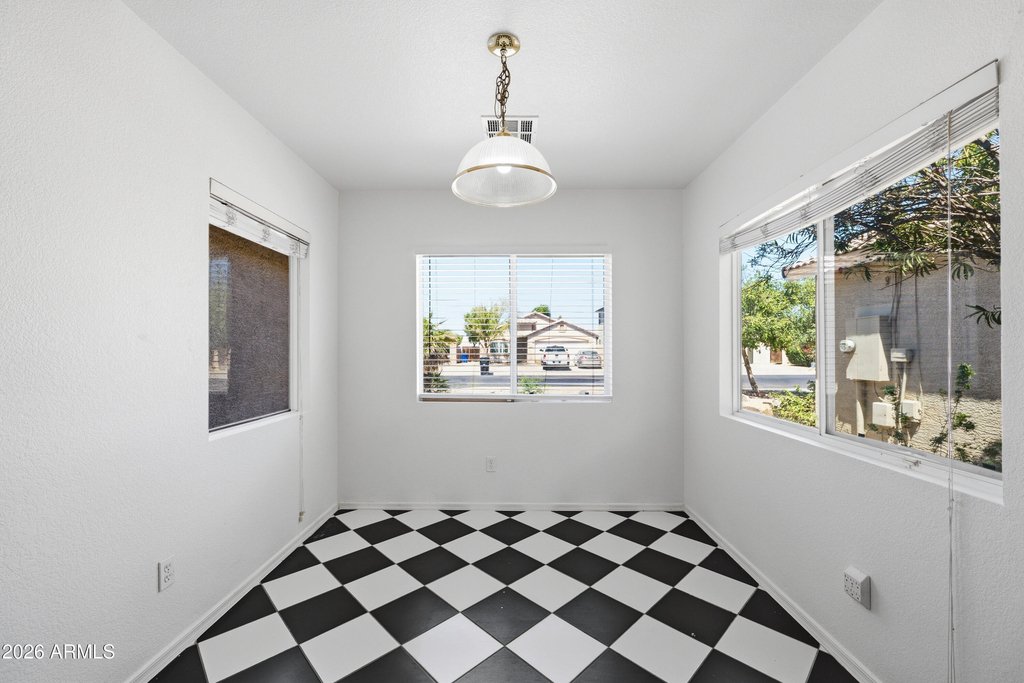 10469 W Granada Road - Photo 10