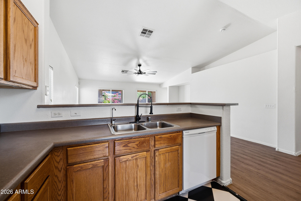 10469 W Granada Road - Photo 7