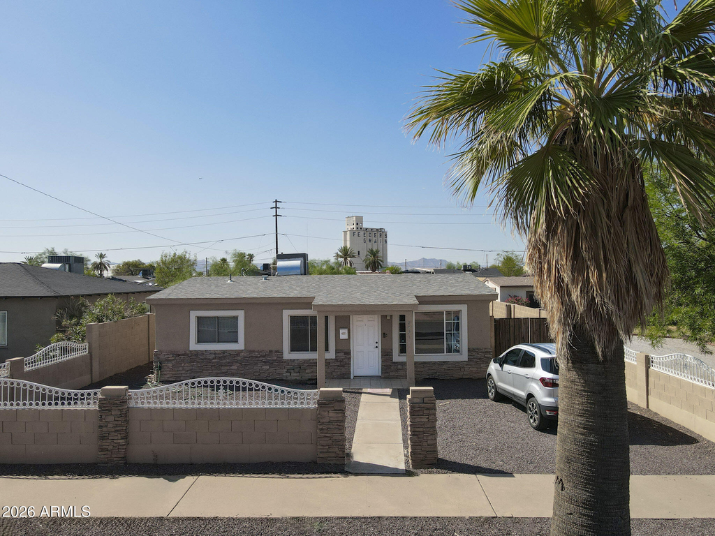 2421 W Washington Street - Photo 0