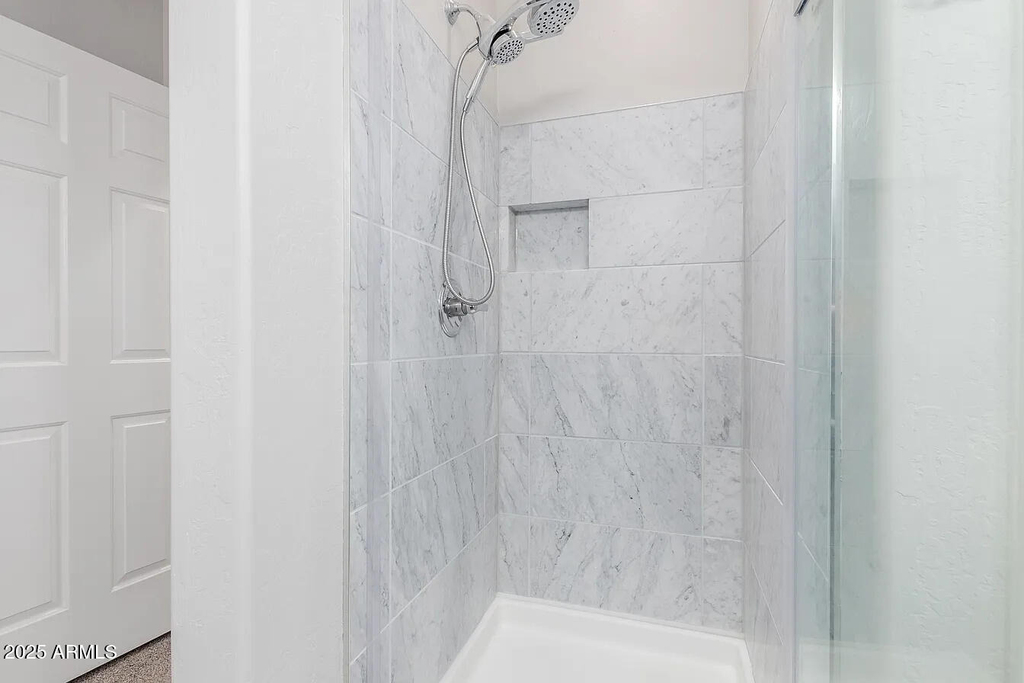 21125 W Elm Way - Photo 18