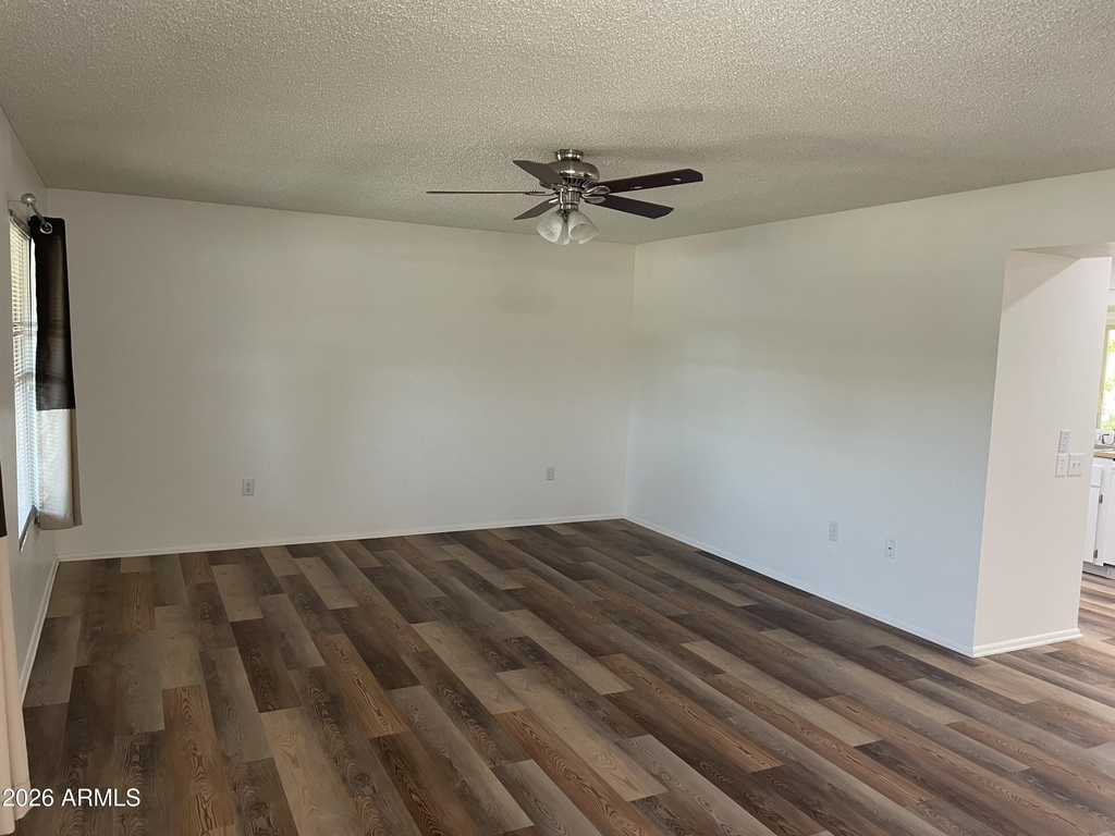9504 W Hidden Valley Circle - Photo 3