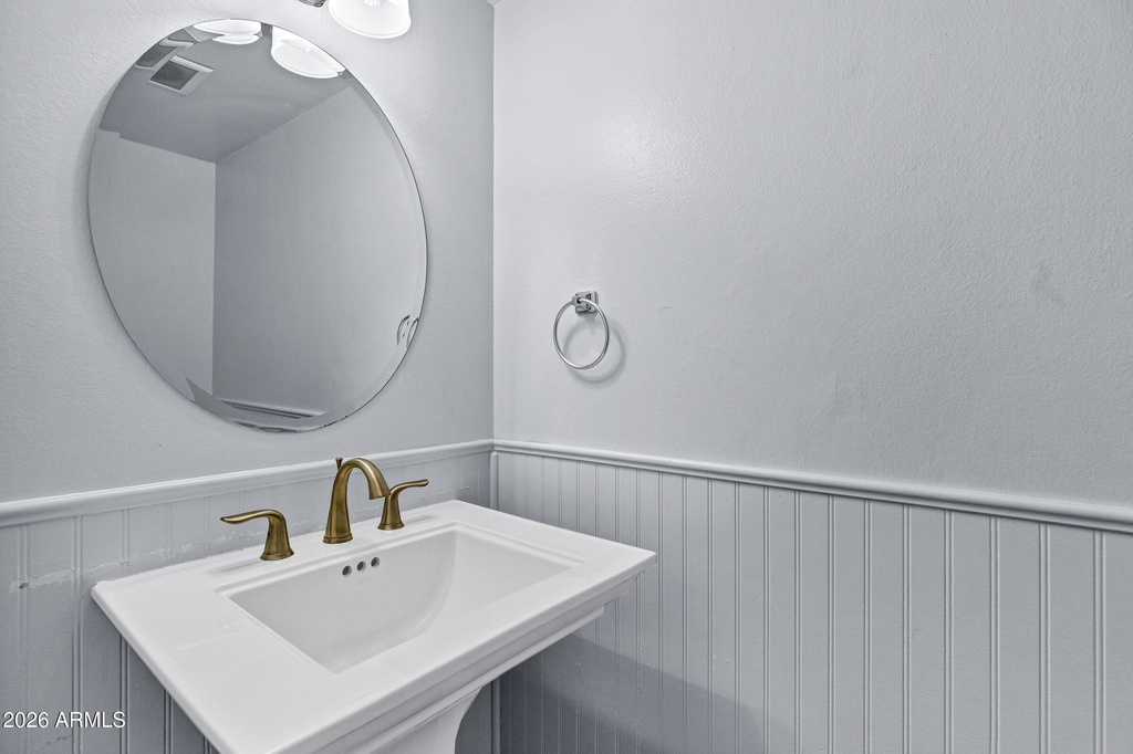14 E Hermosa Drive - Photo 13