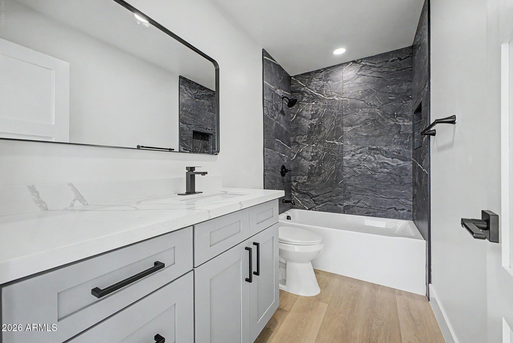 920 E Pasadena Avenue - Photo 26