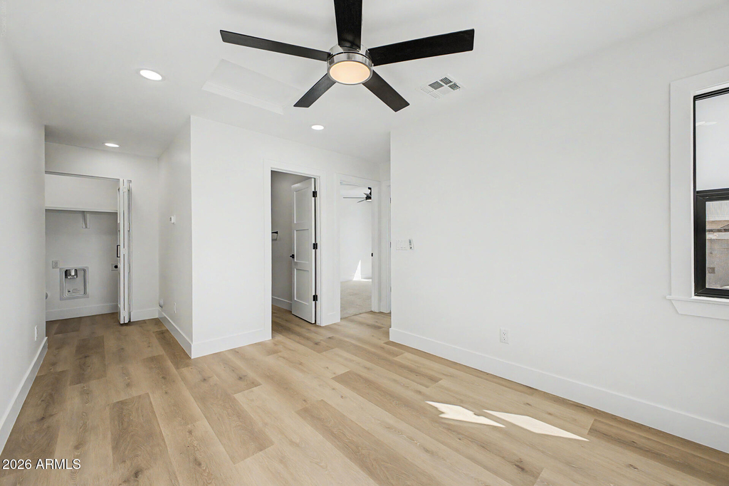 920 E Pasadena Avenue - Photo 14