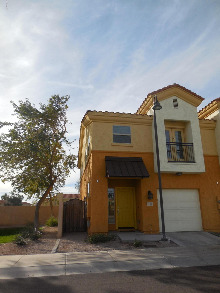 1131 E Cedar Street - Photo 0