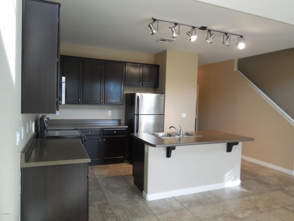 1131 E Cedar Street - Photo 2