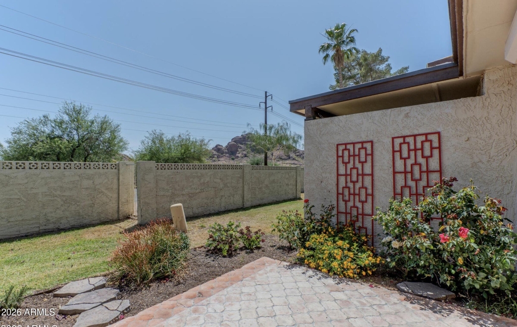 6123 E Harvard Street - Photo 5