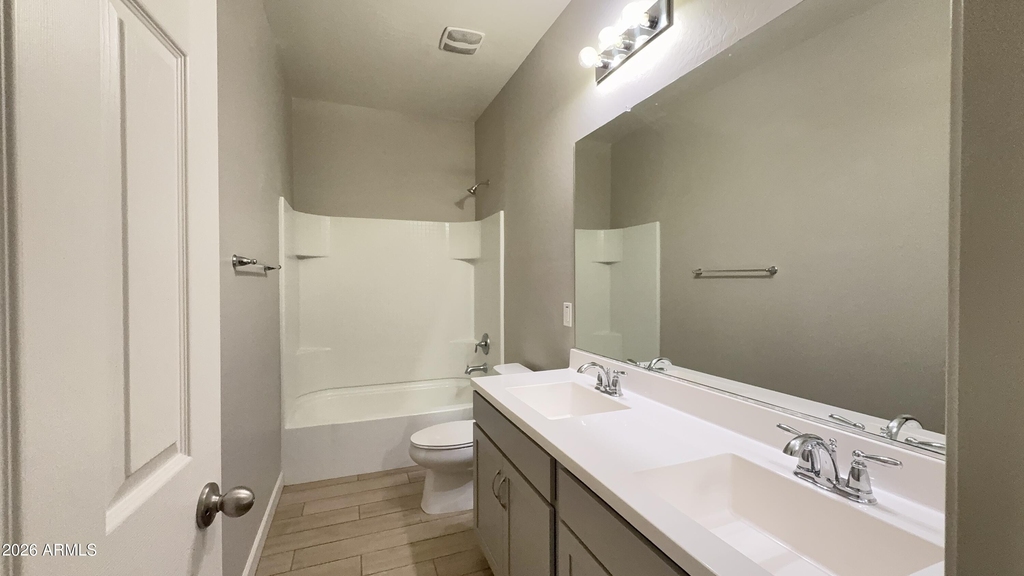 7011 W Townley Avenue - Photo 6
