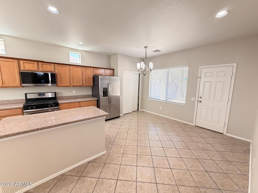 9108 W Hubbell Street - Photo 9