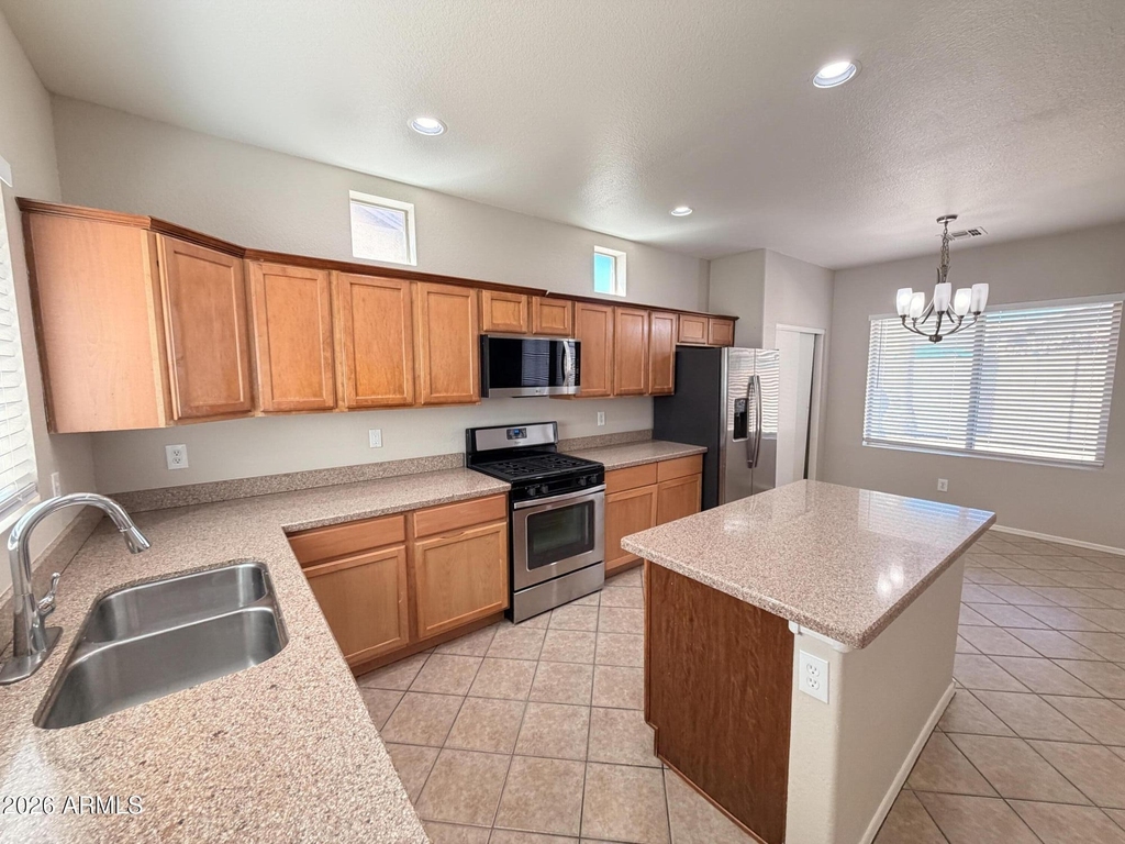 9108 W Hubbell Street - Photo 11