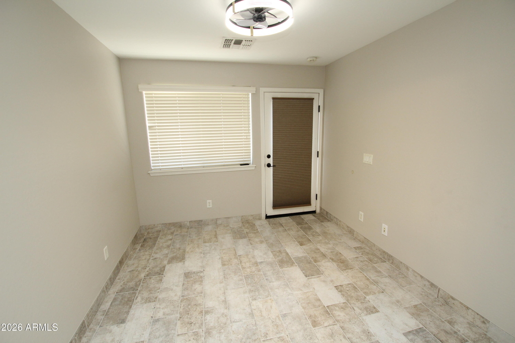 8984 W Nicolet Avenue - Photo 36