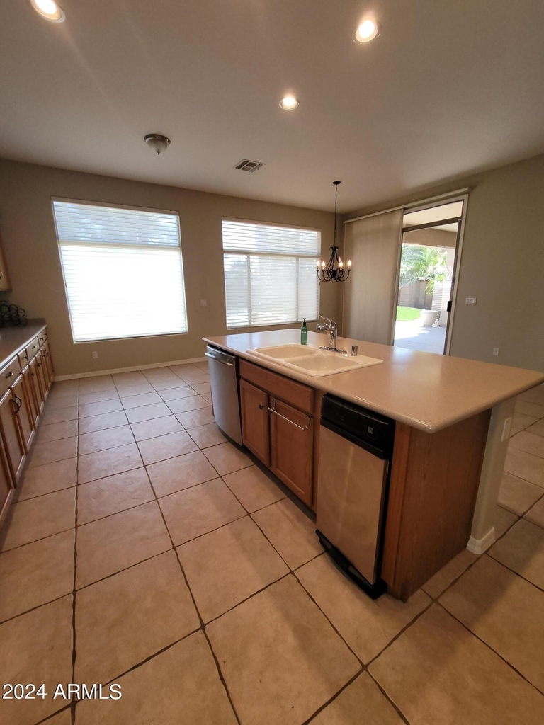 2461 W Marlin Drive - Photo 26