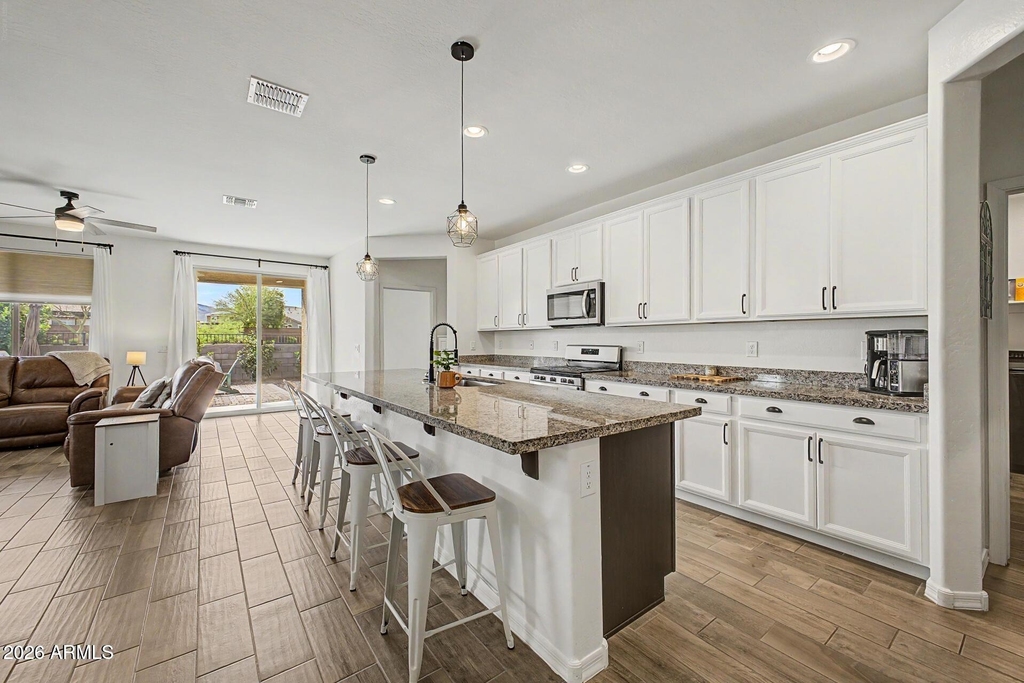 10696 N 188th Drive - Photo 11