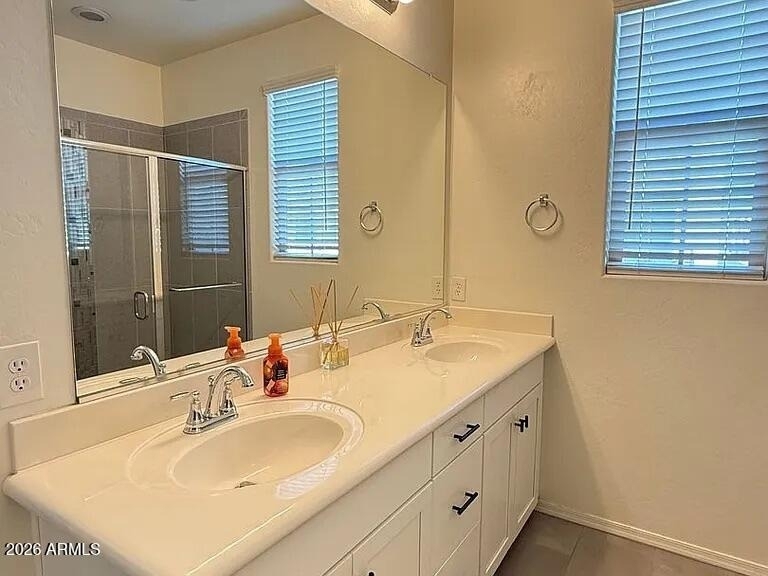 2658 S Harmony Avenue - Photo 15