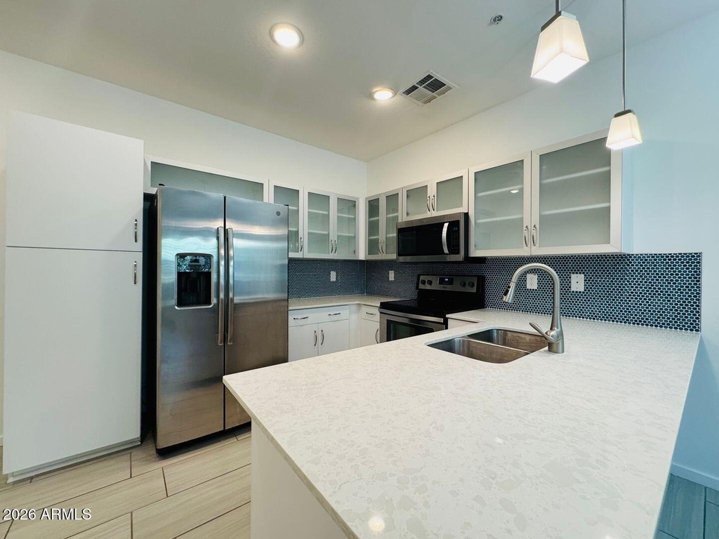 2354 E Huntington Drive - Photo 10