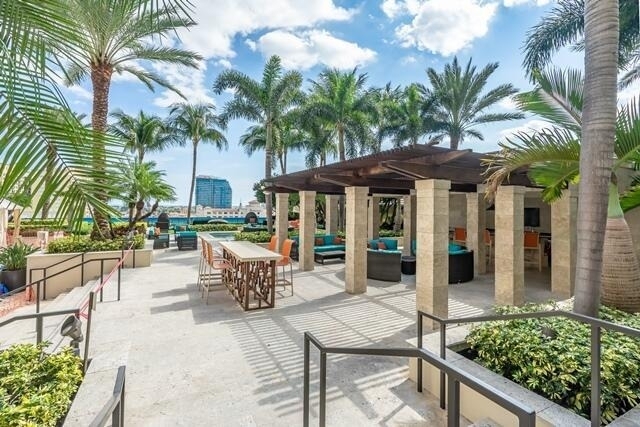 550 Okeechobee Boulevard - Photo 0