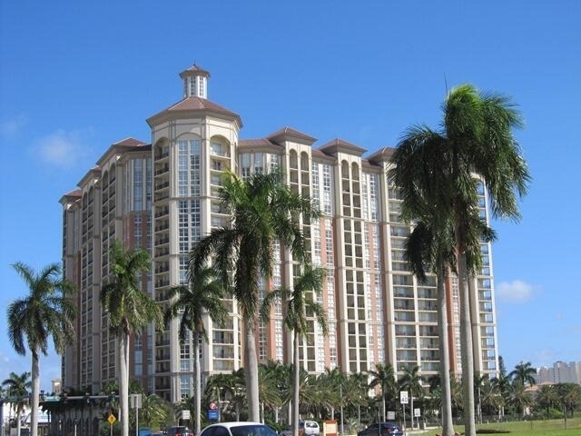 550 Okeechobee Boulevard - Photo 19