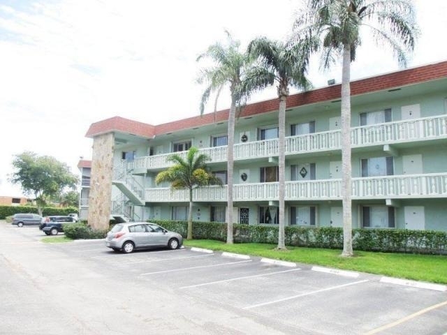 3300 Springdale Boulevard - Photo 4