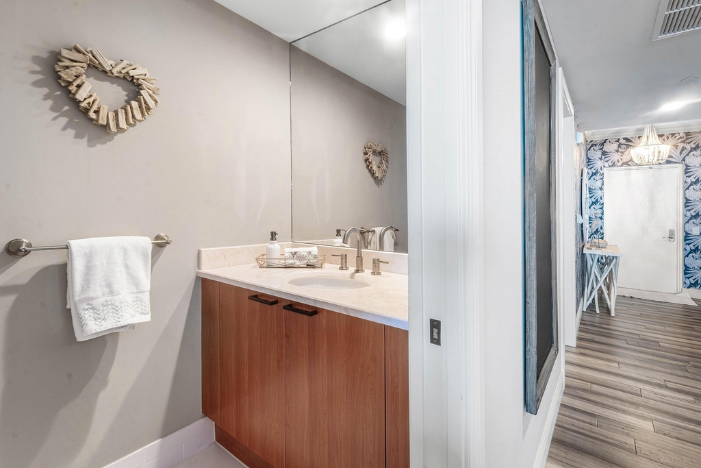 2650 Lake Shore Drive - Photo 11