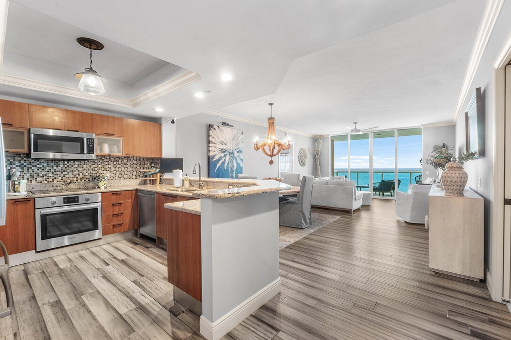 2650 Lake Shore Drive - Photo 8