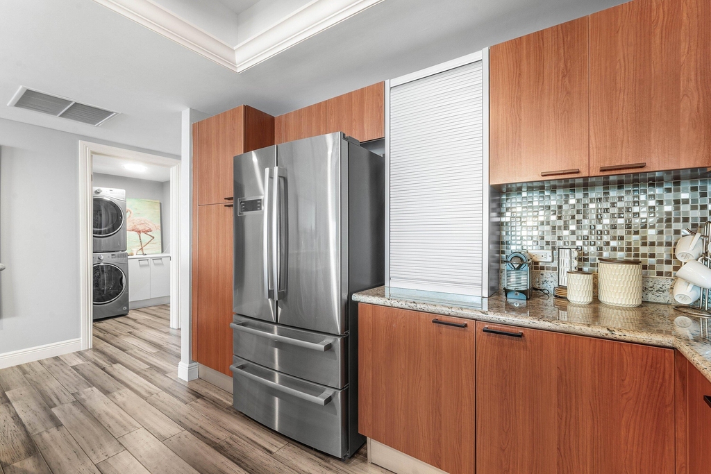 2650 Lake Shore Drive - Photo 10