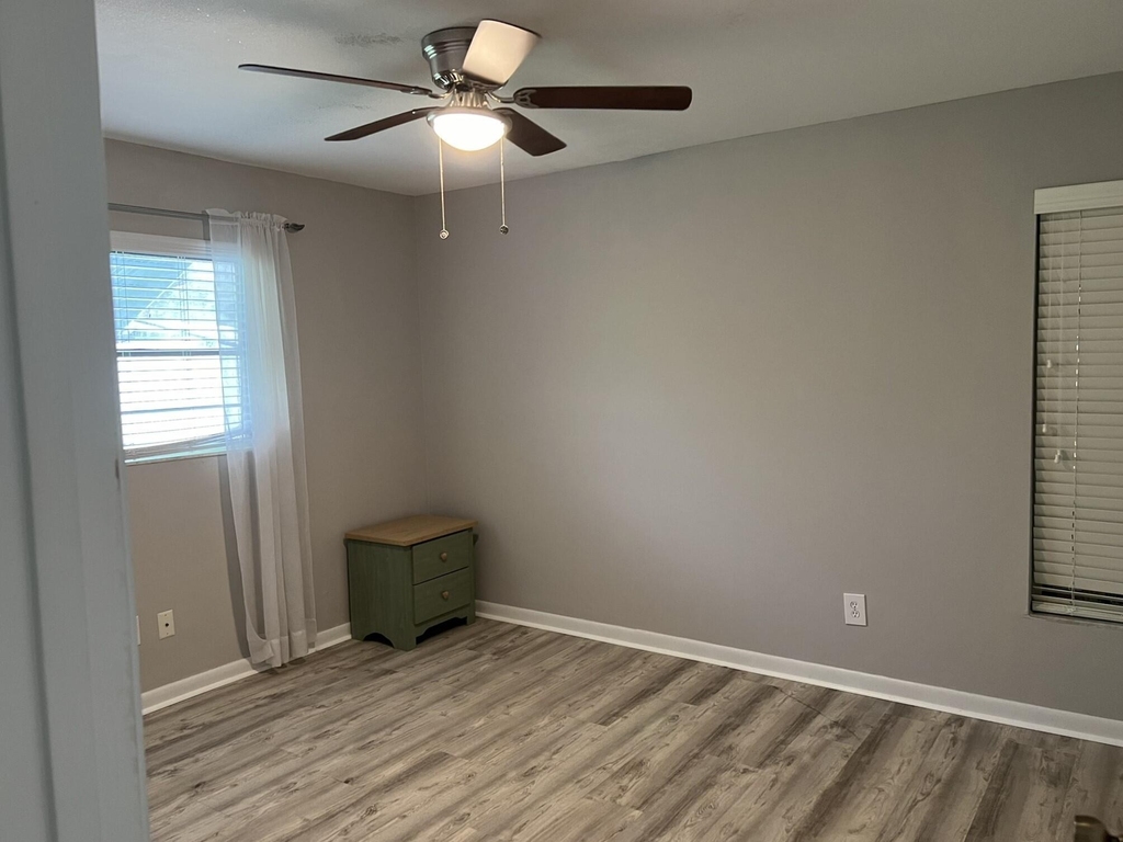 1916 Coconut Drive - Photo 13