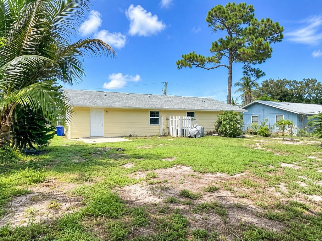 3438 Se Iris Street - Photo 16