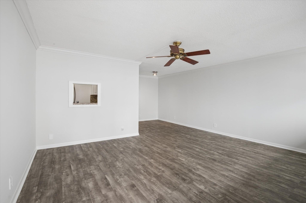 101 N Birch Road - Photo 4
