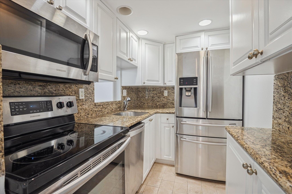 101 N Birch Road - Photo 1