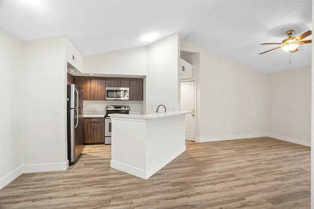 12730 Vista Isles Drive - Photo 7