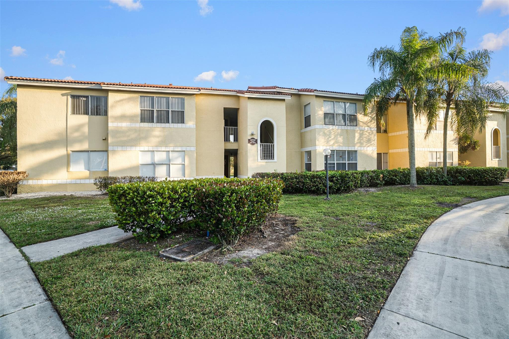 12730 Vista Isles Drive - Photo 0
