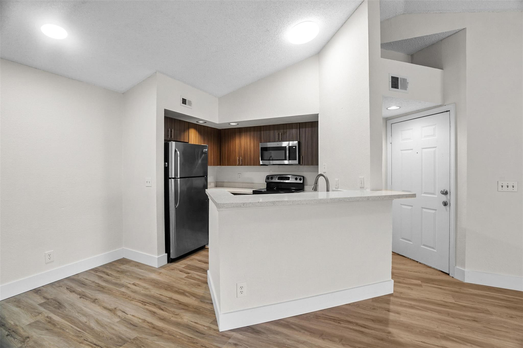 12730 Vista Isles Drive - Photo 8